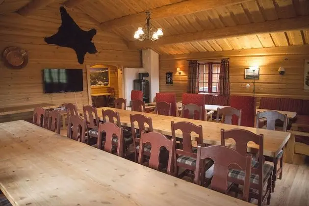 Basic Bungalov, 2 Yatak Odası (linen and towels not included)