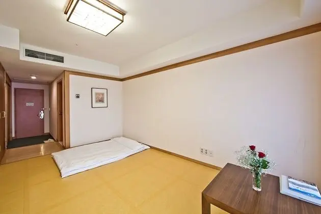 Deluxe Ondol Hill Side