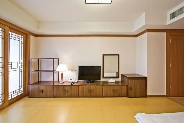 Deluxe Ondol Hill Side