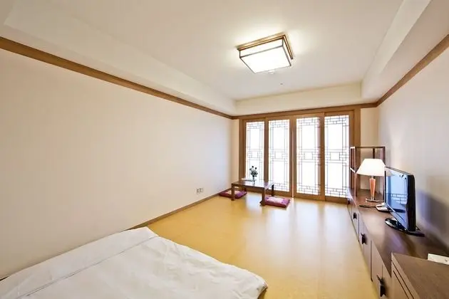 Deluxe Ondol Hill Side