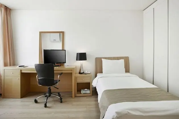 Tek Büyük veya İki Ayrı Yataklı Oda