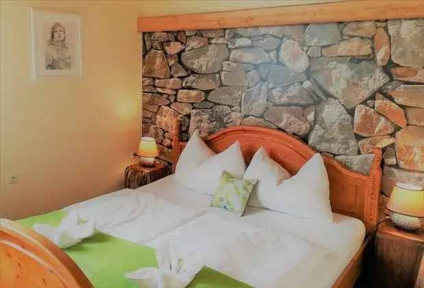 Tek Büyük Yataklı Oda