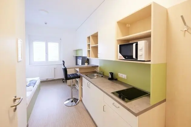 Standard Tek Büyük Yataklı Oda