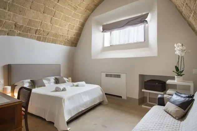 Classic Tek Büyük Yataklı Oda