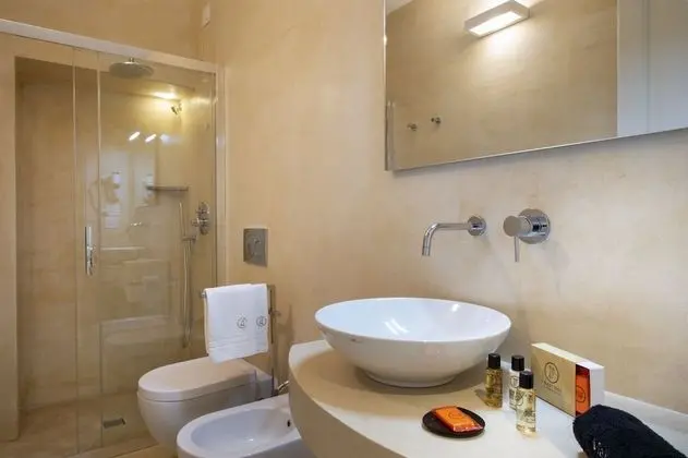 Classic Tek Büyük Yataklı Oda