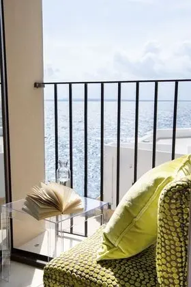 Classic Tek Büyük Yataklı Oda, Kısmi Deniz Manzaralı