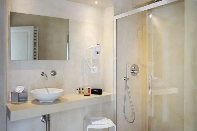 Classic Tek Büyük Yataklı Oda, Kısmi Deniz Manzaralı