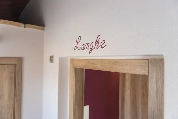 Deluxe Tek Büyük veya İki Ayrı Yataklı Oda, Dağ Manzaralı (Langhe)