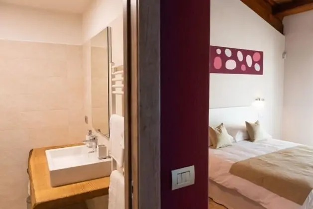 Deluxe Tek Büyük veya İki Ayrı Yataklı Oda, Dağ Manzaralı (Langhe)
