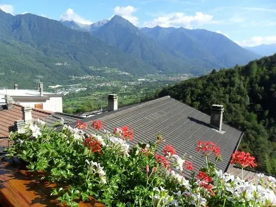 Panoramic Tek Büyük veya İki Ayrı Yataklı Oda, 2 Tek Kişilik Yatak, Dağ Manzaralı
