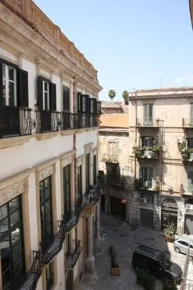 Üç Kişilik Oda, Balkon