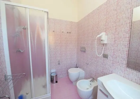 Classic Tek Büyük Yataklı Oda