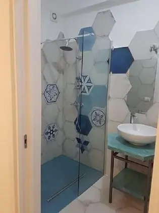 Tek Büyük veya İki Ayrı Yataklı Oda, Teras