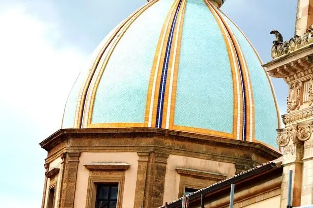 Deluxe Tek Büyük Yataklı Oda (Rosa)