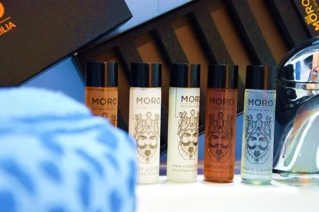 Superior Üç Kişilik Oda, Balkon, Şehir Manzaralı (Lavanda - Private external bathroom)