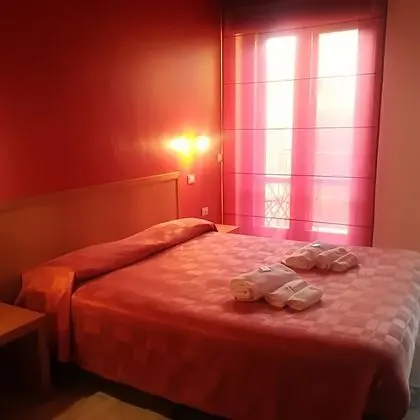 Tek Büyük veya İki Ayrı Yataklı Oda