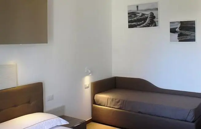 Üç Kişilik Oda