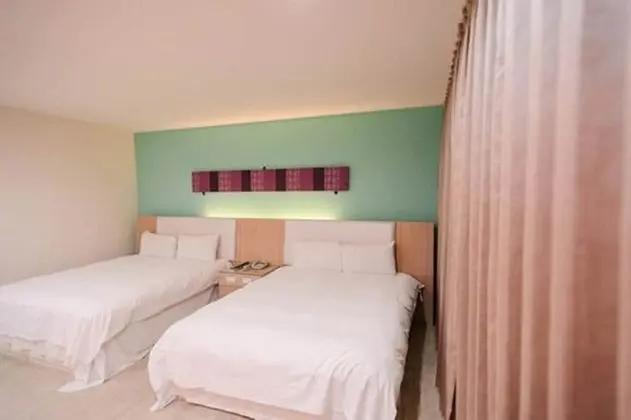 Deluxe Dört Kişilik Oda