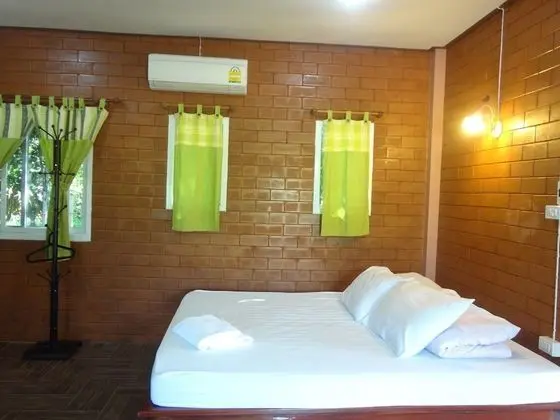 Deluxe Room (Garden View)