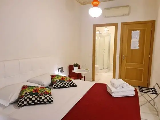 Tek Büyük veya İki Ayrı Yataklı Oda