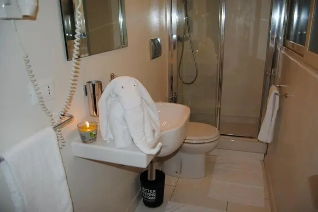 Tek Büyük Yataklı Oda (with extra bed)