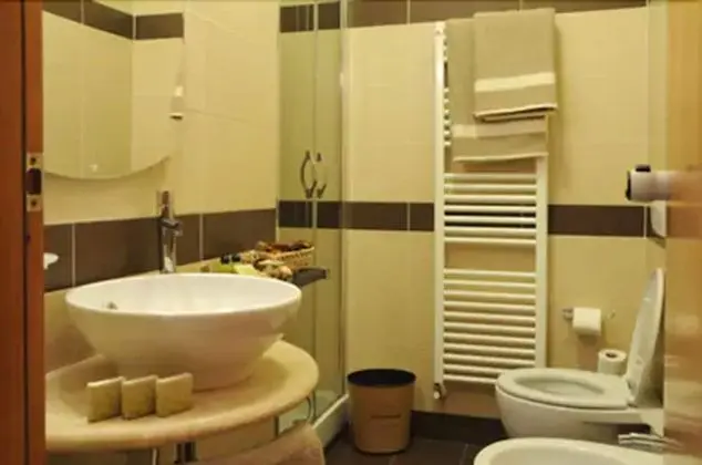 Standard Tek Büyük Yataklı Oda