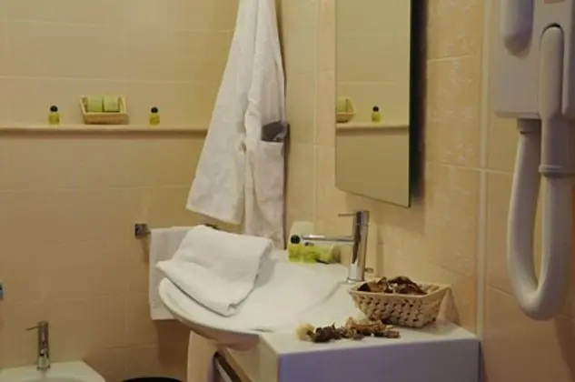 Standard Üç Kişilik Oda