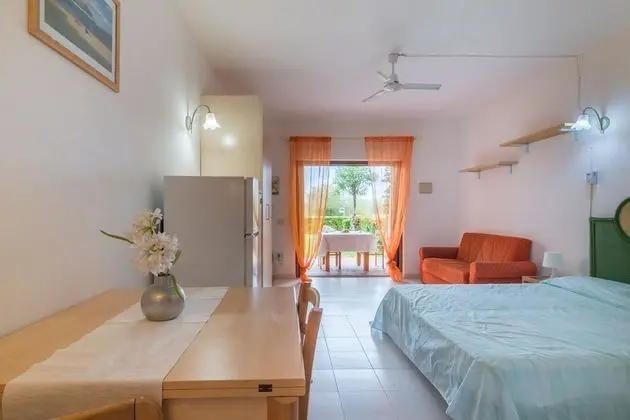 Family Stüdyo, Bahçeli (I Fari 15 600Mt From The Beach)