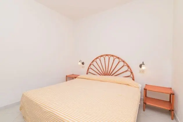 Standard Apart Daire, Birden Çok Yatak, Bahçeli (I Fari 29 600Mt From The Beach)