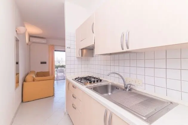 Standard Apart Daire, Birden Çok Yatak, Bahçeli (I Fari 29 600Mt From The Beach)