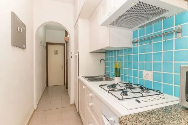 Family Apart Daire, Birden Çok Yatak, Bahçeli (I Fari 77 600MT From The Beach)