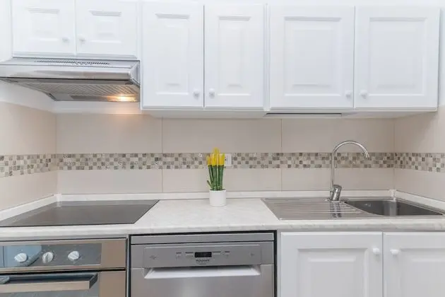 Standart Sıra Ev, 1 Çift Kişilik Yatak ve Çekyat, Bahçeli (I Fari 85 600Mt From The Beach)