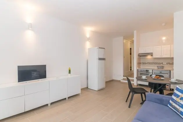 Standart Sıra Ev, 1 Çift Kişilik Yatak ve Çekyat, Bahçeli (I Fari 85 600Mt From The Beach)