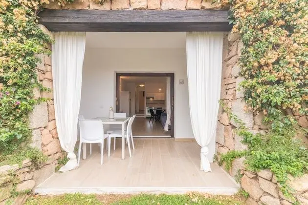 Standart Sıra Ev, 1 Çift Kişilik Yatak ve Çekyat, Bahçeli (I Fari 85 600Mt From The Beach)