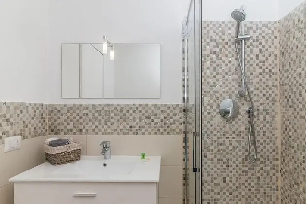 Standart Sıra Ev, 1 Çift Kişilik Yatak ve Çekyat, Bahçeli (I Fari 85 600Mt From The Beach)