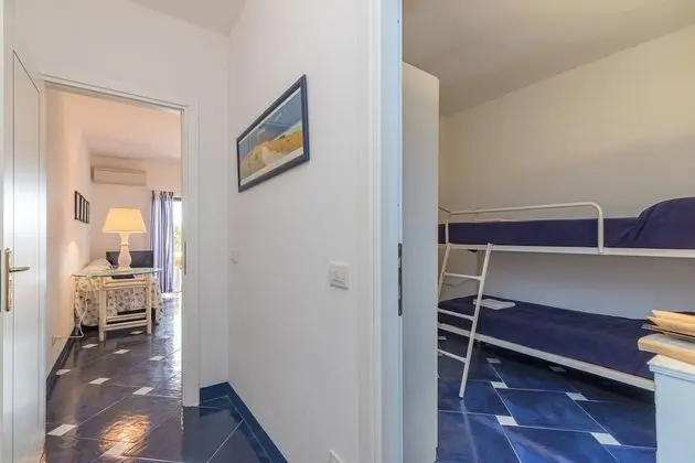 Family Ev, Birden Çok Yatak, Bahçeli (I Fari 98 600Mt From The Beach)