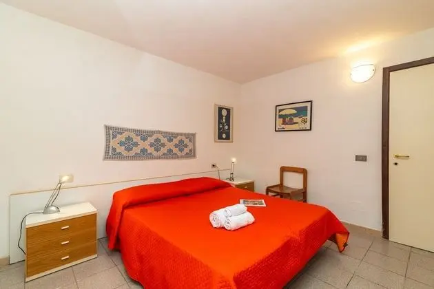 Family Apart Daire, Birden Çok Yatak, 2 Banyolu, Bahçeli (I Fari C109 600Mt From The Beach)