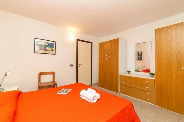 Family Apart Daire, Birden Çok Yatak, 2 Banyolu, Bahçeli (I Fari C109 600Mt From The Beach)