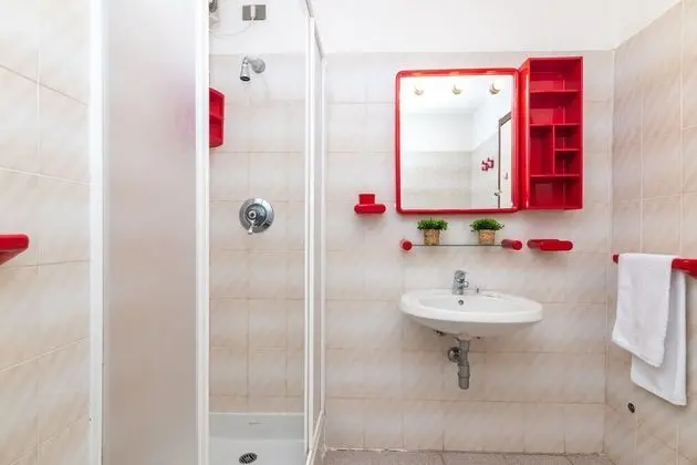 Family Apart Daire, Birden Çok Yatak, 2 Banyolu, Bahçeli (I Fari C109 600Mt From The Beach)