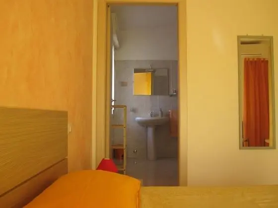 Classic Tek Büyük Yataklı Oda, Özel Banyo, Bahçe Manzaralı