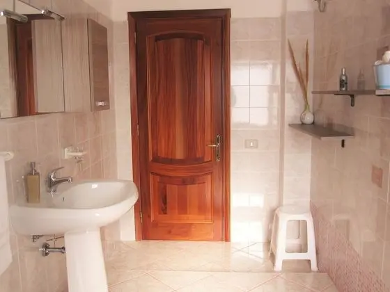Tek Büyük Yataklı Oda, Özel Banyo, Dağ Manzaralı
