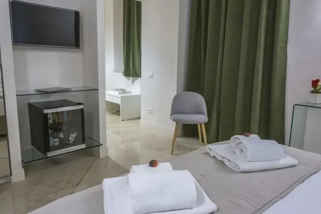 Deluxe Üç Kişilik Oda