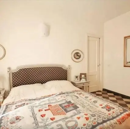 Tek Büyük Yataklı Oda, 1 Büyük (Queen) Boy Yatak, Ortak Banyo