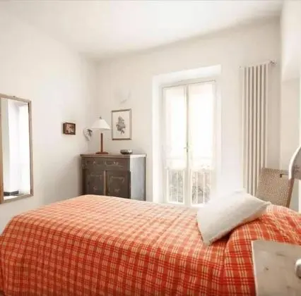 Tek Büyük Yataklı Oda, 1 Büyük (Queen) Boy Yatak, Ortak Banyo