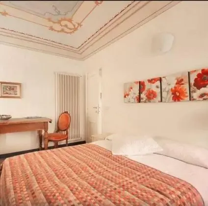 Tek Büyük Yataklı Oda, 1 Büyük (Queen) Boy Yatak, Ortak Banyo