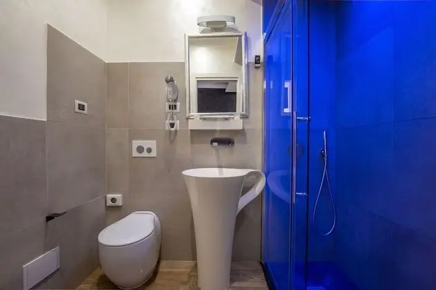 Deluxe Tek Büyük Yataklı Oda (RIO)