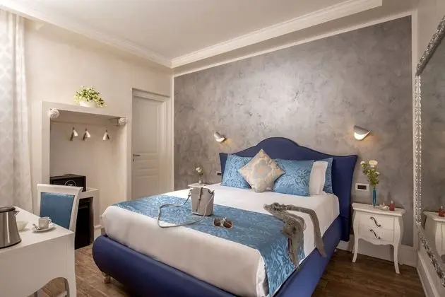 Standard Tek Büyük Yataklı Oda, Avlu Manzaralı (Danubio)