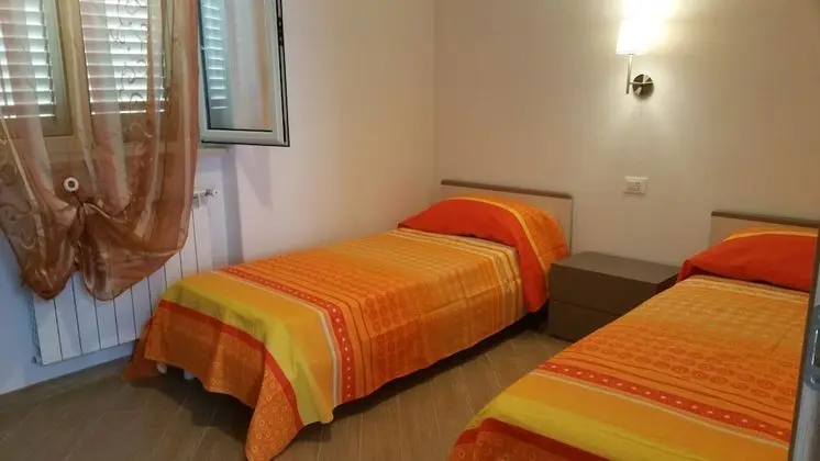Apart Daire, 2 Yatak Odası, Teras, Bahçe Manzaralı