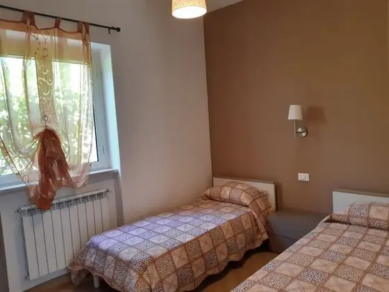 Apart Daire, 2 Yatak Odası, Teras, Bahçe Manzaralı