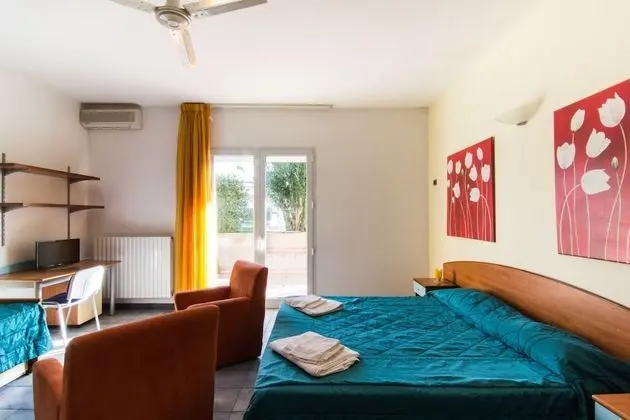 Stüdyo (4 people)